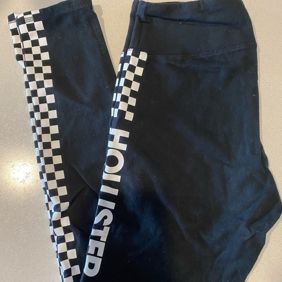 Black Hollister leggings- buy 3+ items get 15% off - Picture 1 of 5